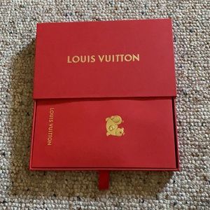 LOUIS VUITTON Lunar New Year 2019 11pc PIG Red Packet Envelope BNIB